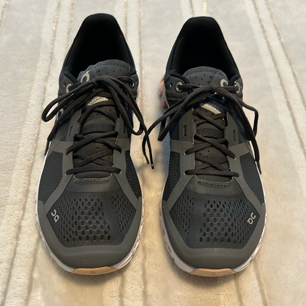 On Cloud womens running shoes
